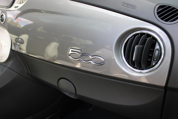 Fiat 500 1.0 70PK Hybrid DOLCEVITA | PANORAMA DAK | LEDEREN BEKLEDING | NAVIGATIE | APPLE CARPLAY/ANDROID AUTO | PARKEERSENSOREN ACHTER | LICHTMETALEN VELGEN | CRUISE CONTROL | DAB+ RADIO |