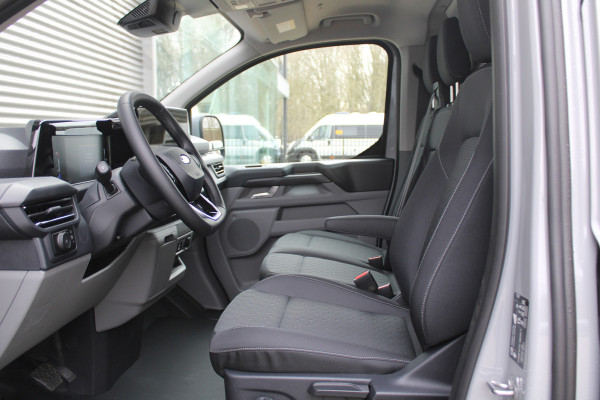 Ford Transit Custom 320 2.0 TDCI L2H1 Limited 170pk - 2x Schuifdeur - Adaptive Cruise - Verwarmd stuur - Blind spot - Navigatie - Camera - Draadloos