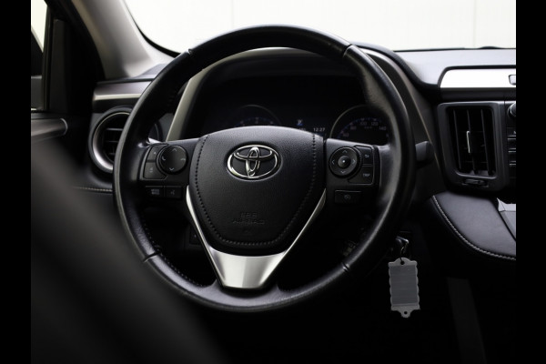 Toyota RAV4 2.0 VVT-i AWD Dynamic | Leder | Stoelverwarming | Trekhaak