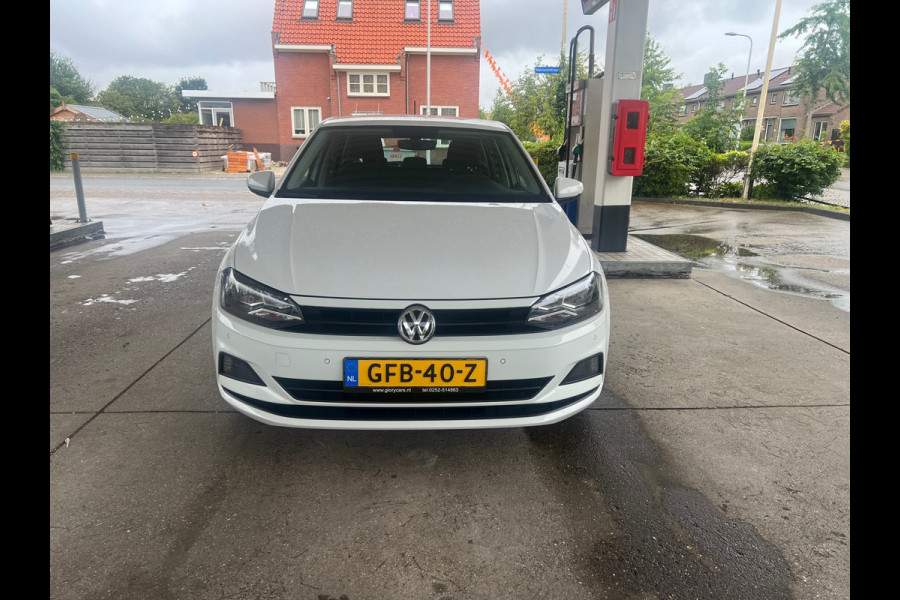 Volkswagen Polo 1.0 MPI NAVI-PDC-LED