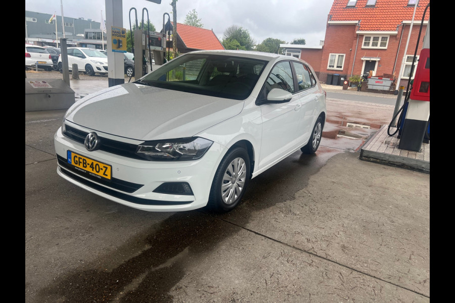 Volkswagen Polo 1.0 MPI NAVI-PDC-LED