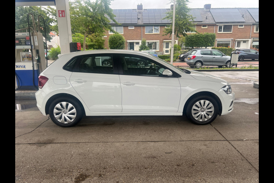 Volkswagen Polo 1.0 MPI NAVI-PDC-LED