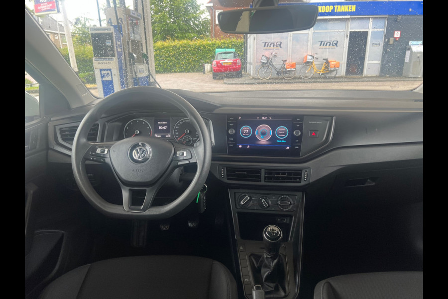 Volkswagen Polo 1.0 MPI NAVI-PDC-LED