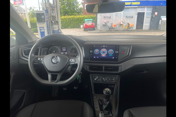 Volkswagen Polo 1.0 MPI NAVI-PDC-LED