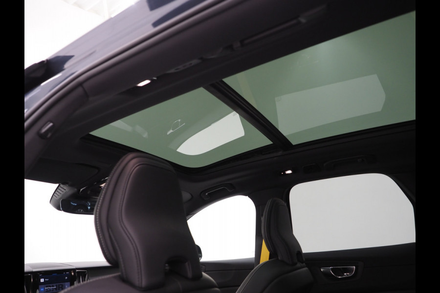 Volvo XC60 2.0 Recharge T8 AWD R-Design | Google Infotainment| Panoramadak | Keyless | Camera | Memory
