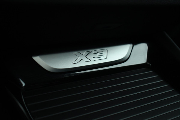 BMW X3 xDrive30e M-Sport Pano Trekh HUD Camera Leder