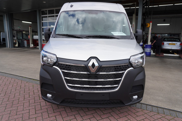 Renault Master T35 2.3 dCi 180PK L3H2 Energy Comfort Nr. V218 | Airco | Cruise | Navi | Camera