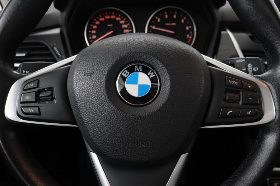 BMW 2 Serie Gran Tourer 218i Sport 7-persoons | Automaat | Navigatie | PDC | Sportstoelen | Bluetooth | Climate control | Cruise control