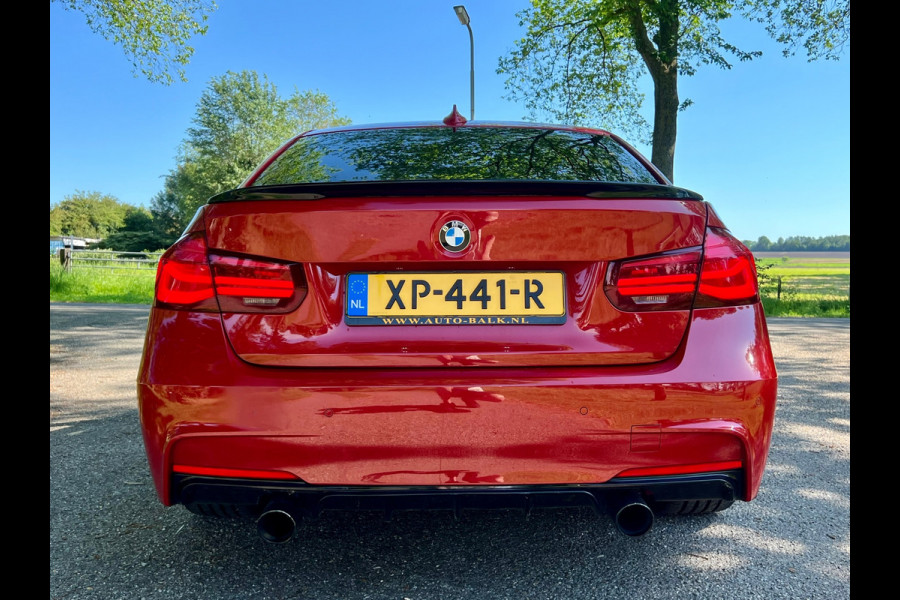 BMW 3 Serie 318i Edition M Sport Shadow High Executive