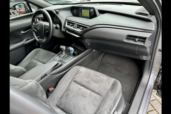 Lexus UX 250h First Edition CarPlay, Full-LED, Elek klep, Adaptive Cruise,