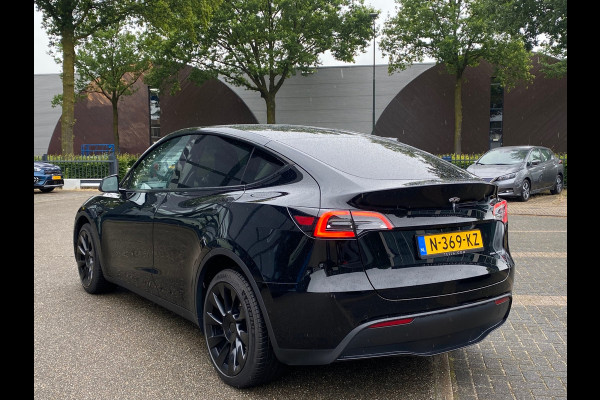 Tesla Model Y Long Range 75 kWh| * 33.801 EX BTW * | STUUR + STOEL VERWARMING| ACHTBERANK VERWARMD|