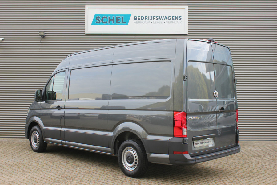 Volkswagen Crafter 35 2.0 TDI L3H3 177pk - LED koplampen - Navigatie - Geveerde stoel - Cruise - Camera - DAB - Parkeersensoren - Rijklaar