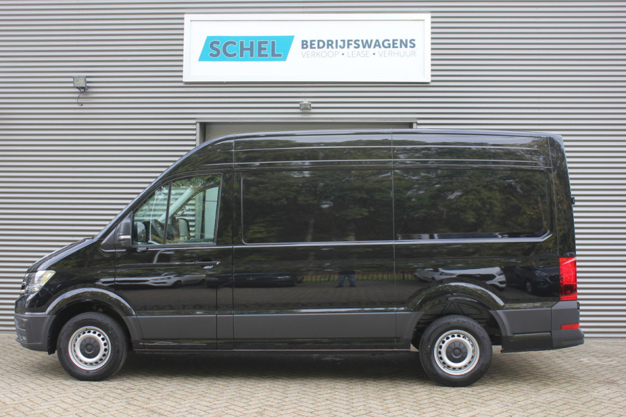 Volkswagen Crafter 35 2.0 TDI L3H3 177pk - LED koplampen - Navigatie - Geveerde stoel - Cruise - Camera - DAB - Parkeersensoren - Rijklaar