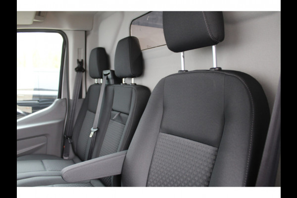 Ford Transit 350 2.0 TDCI 130pk L2H2 Trend - Navigatie - Carplay - Android - 250gr deuren - Trekhaak - LED laadruimte - Rijklaar