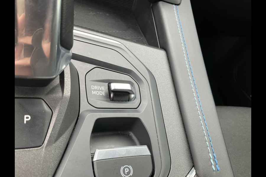 Lynk & Co 01 1.5 PHEV Navi Cam Elek-achterklep Apple/android Plug-In