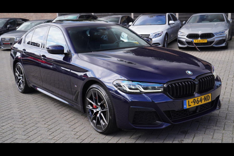 BMW 5 Serie 530e High Executive | M-pakket | M-stoelen | Sfeerverlichting | Schuifdak | 360 cam | Adaptieve Cruise | Applecarplay