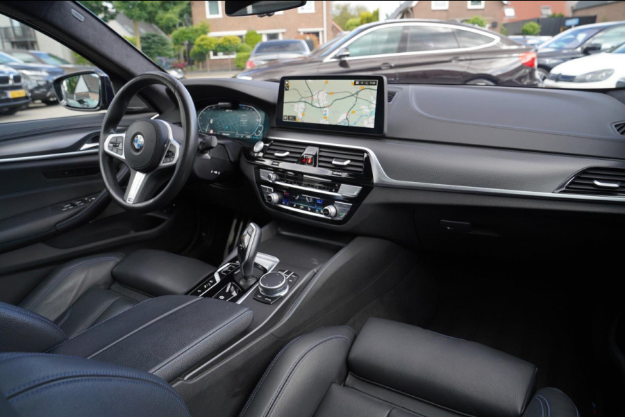 BMW 5 Serie 530e High Executive | M-pakket | M-stoelen | Sfeerverlichting | Schuifdak | 360 cam | Adaptieve Cruise | Applecarplay