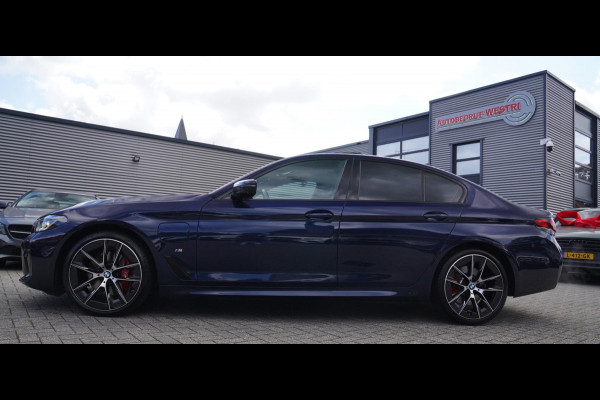 BMW 5 Serie 530e High Executive | M-pakket | M-stoelen | Sfeerverlichting | Schuifdak | 360 cam | Adaptieve Cruise | Applecarplay