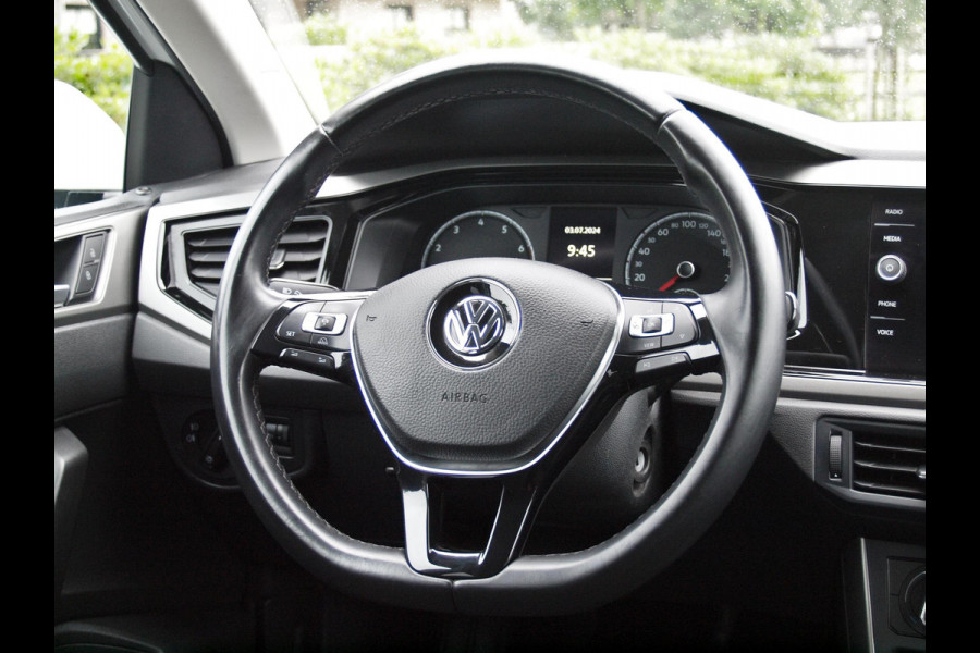 Volkswagen Polo 1.0 TSI Comfortline | Apple Carplay | Cruise Control | Navi | 17 Inch |