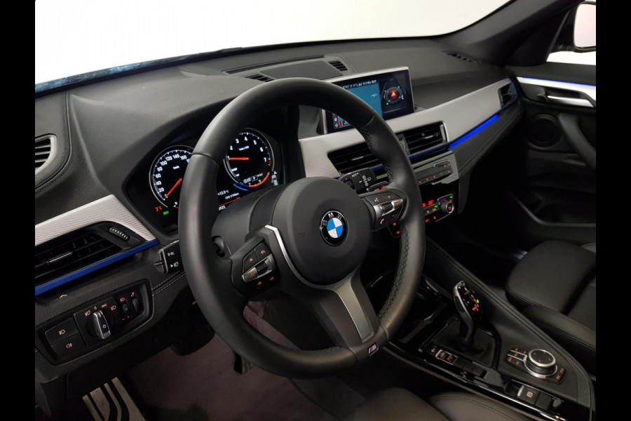 BMW X1 sDrive18i Steptronic M-Sport Executive | Lederen Bekleding | Navigatie | Climate Control | Camera | Parkeer Sensoren