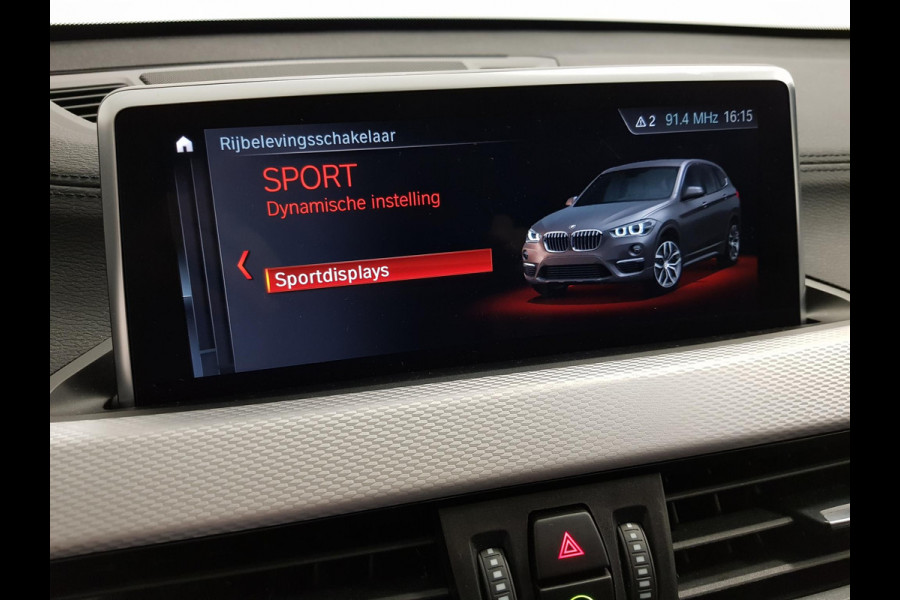 BMW X1 sDrive18i Steptronic M-Sport Executive | Lederen Bekleding | Navigatie | Climate Control | Camera | Parkeer Sensoren