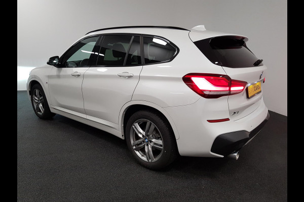 BMW X1 sDrive18i Steptronic M-Sport Executive | Lederen Bekleding | Navigatie | Climate Control | Camera | Parkeer Sensoren