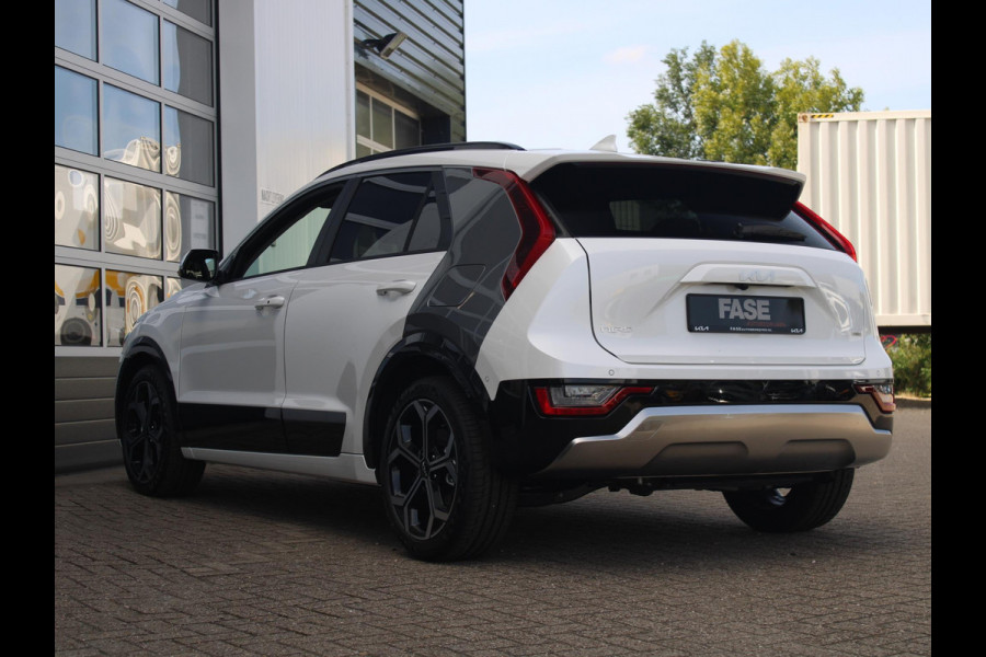 Kia Niro 1.6 GDi Hybrid ExecutiveLine | Schuif-/kanteldak | Stoel-/stuurverwarming | Harman Kardon | 18'' lichtmetaal | Draadloos opladen smartphone