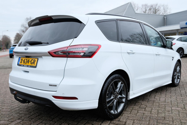 Ford S-Max 2.5 Hybrid ST-Line 190pk | Adaptieve Cruise | 2023 | Full LED | Afneembare Trekhaak 1.750kg Trekgewicht | Verlengde fabrieksgarantie tot 02-2027