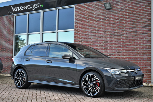 Volkswagen Golf GTE 1.4 eHybrid 245pk Pano ACC 19" Standk DDC 4xStoelverw Stuurverw