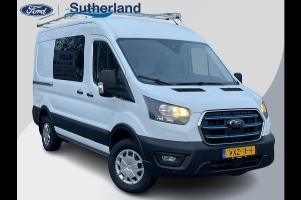 Ford E-Transit 350 L2H2 Trend 68 kWh Nieuw | Graag bellen voor bezichtiging | Voorraad | 3 Stuks! | Imperiaal | Achteruitrijcamera | Dodehoeksensoren | 3 zits | Adaptieve Cruise