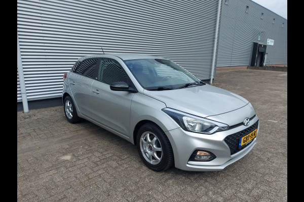 Hyundai i20 1.0 T-GDI Premium,AUTOMAAT,,Cruisecontrol,Lane assist,Audio/Bluetooth/Camera/Carplay/Navigatie,lm velgen,