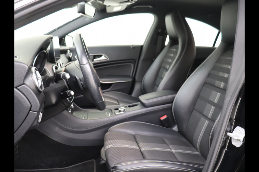 Mercedes-Benz CLA-Klasse 180 Lease Edition Plus AUTOMAAT NAVIGATIE LM VELGEN SPORTSTOELEN