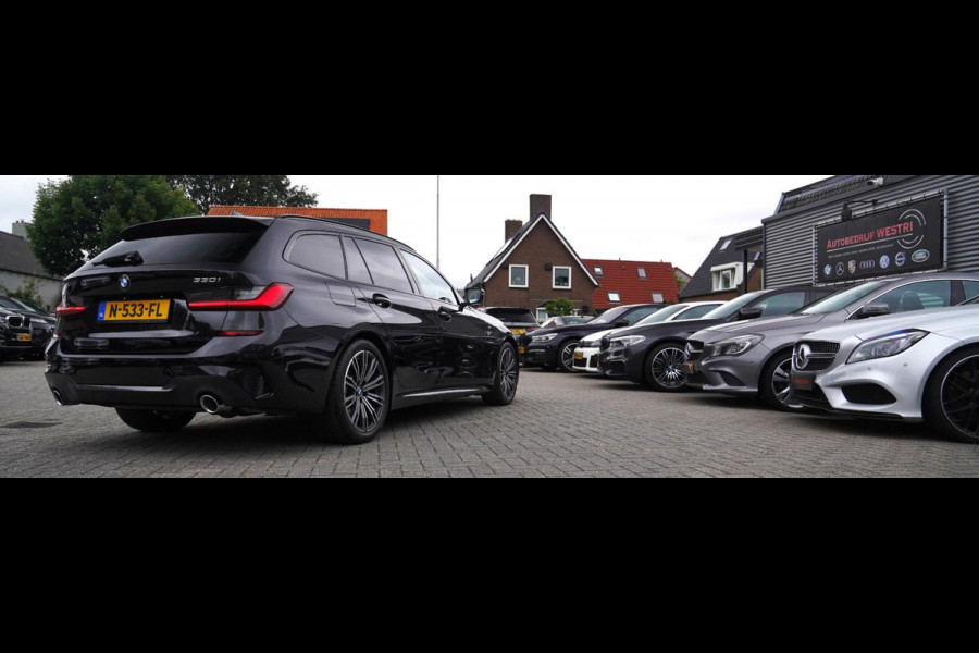 BMW 3 Serie Touring 330i High Executive | M-pakket | Panorama | Luxe Leder/Alcantara | Stoelverwarming | Adaptieve Cruise | LED |