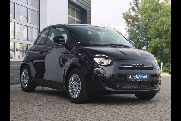 Fiat 500E 42 kWh | Camera | Keyless | PDC | BSM | Clima | Cruise | Apple Carplay | Subsidie € 2.000,- *