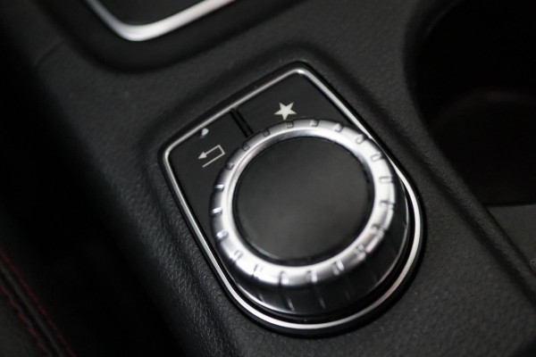 Mercedes-Benz CLA-Klasse 180 Business Solution AMG Upgrade Edition Automaat (PANO, NAVI, CRUISE, NL-AUTO, GOED ONDERHOUDEN)