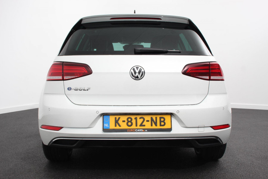 Volkswagen e-Golf e-Golf € 2000 Subsidie mogelijk!  | Navigatie | Climate Control | Warmtepomp | Parkeersensoren V+A | Privacy Glass |