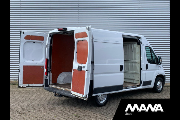 Fiat Ducato 30 2.3 130PK MultiJet L2H2 Airco Cruise Navi Camera Bluetooth Trekhaak Bijrijdersbank Laadruimtebekleding ComfortStoel