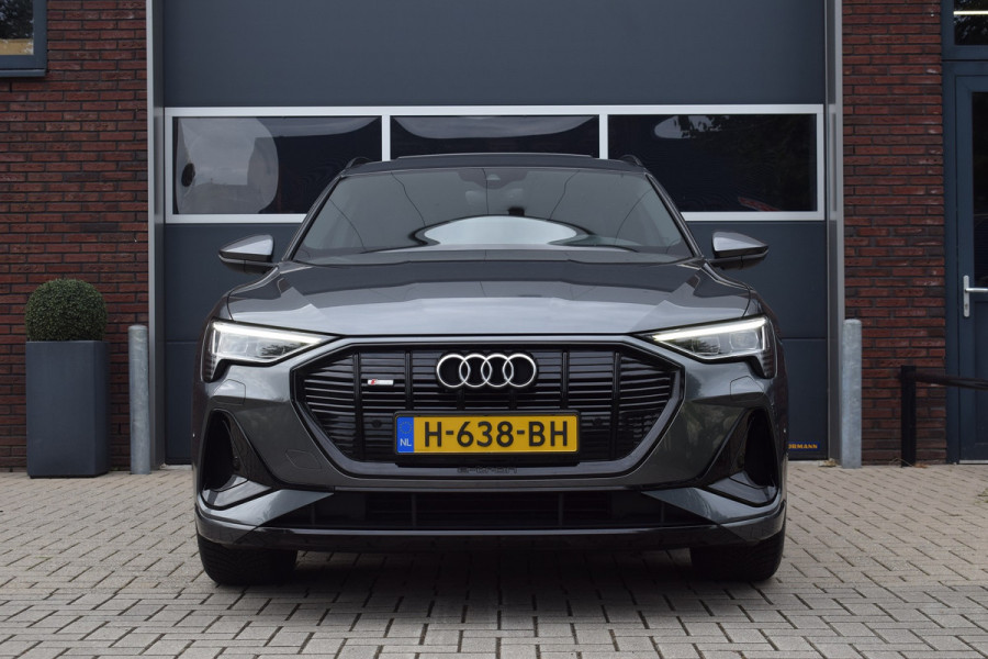 Audi e-tron 50 Quattro S-line black edition - Luchtvering - Panoramadak