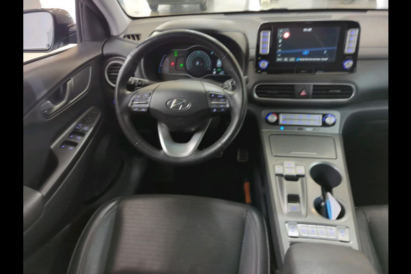 Hyundai Kona EV Premium 64 kWh €2.000,- SUBSUDIE | LEDER | NAVI