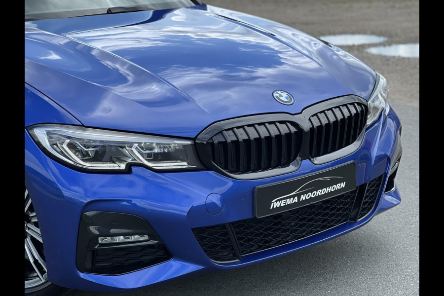 BMW 3-serie 330e M Sport Schuifdak|Keyless|Head-Up|Laser|Shadow Line|Camera|AppleCarplay|Sfeerverlichting