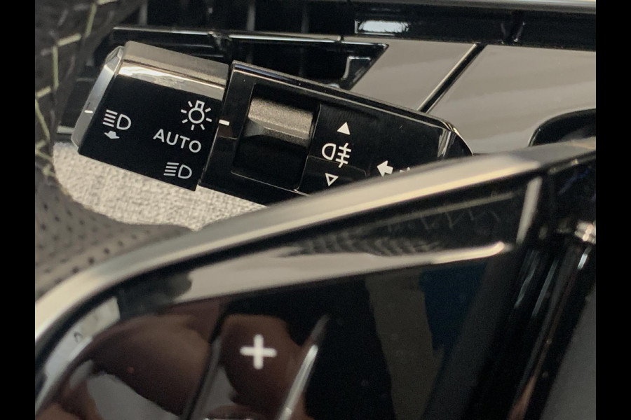 Peugeot E-3008 GT 73 kWh | 360° Camera | Cruise Control Adaptief | Focal HiFi | Navigatie | Apple CarPlay | Android Auto |