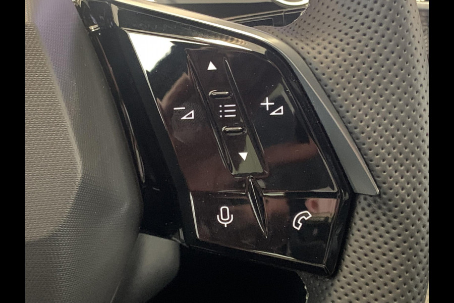 Peugeot E-3008 GT 73 kWh | 360° Camera | Cruise Control Adaptief | Focal HiFi | Navigatie | Apple CarPlay | Android Auto |