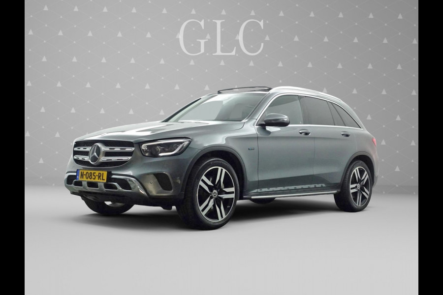 Mercedes-Benz GLC 300e 4MATIC AMG Premium Plus Aut- Panodak I Burmester I Sfeerverlichting I Xenon led I Treeplanken I Ada Cruise