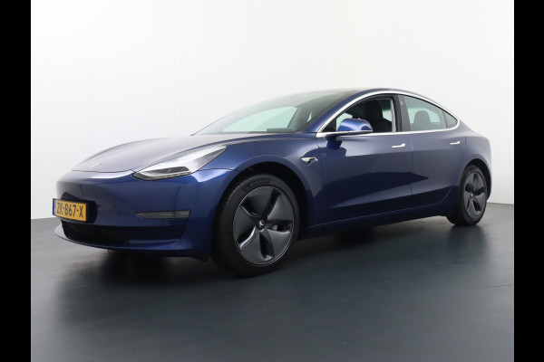 Tesla Model 3 SR+ Standard RWD Plus 325PK AutoPilot 2.5 Leer Premium-l.s. PanoDak Adaptive cruise 18" Camera's Elektr.-Stuur+Stoelen+Spiegels+ WIFI Ecc Navigatiesysteem full map LED Comfortstoel(en) ACC Dual-ECC DAB Voorverwarmen interieur via App Keyless via Telefoonsleutel One-Pedal-Drive Origin. NLse auto ! 1e eigenaar lease