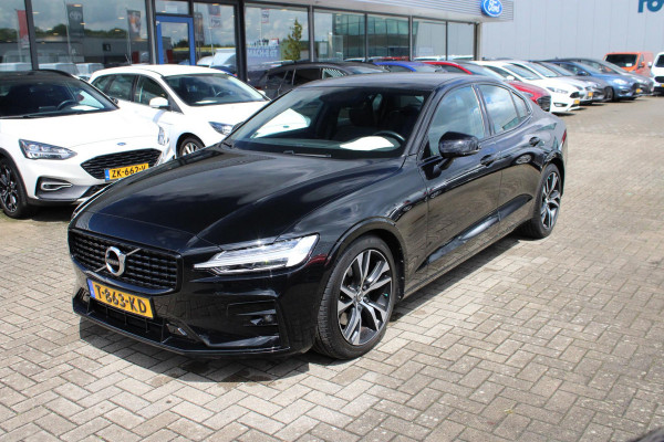 Volvo S60 2.0 B3 R-Design | Wegklapbare Trekhaak | Lederen Stoelbekleding | Climate Control | Cruise Control | Achteruitrijcamera |