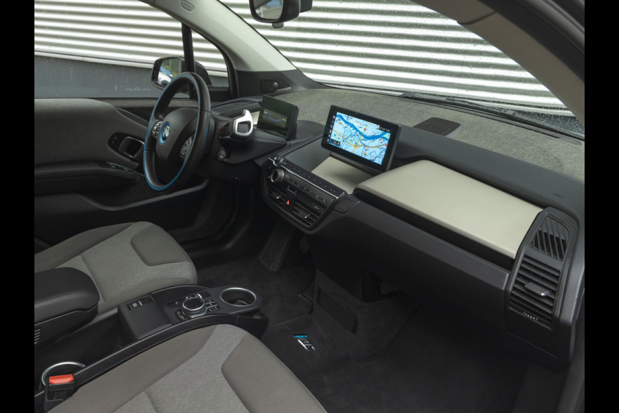 BMW i3 S 120Ah - Camera - Harman Kardon - Stoelverwarming