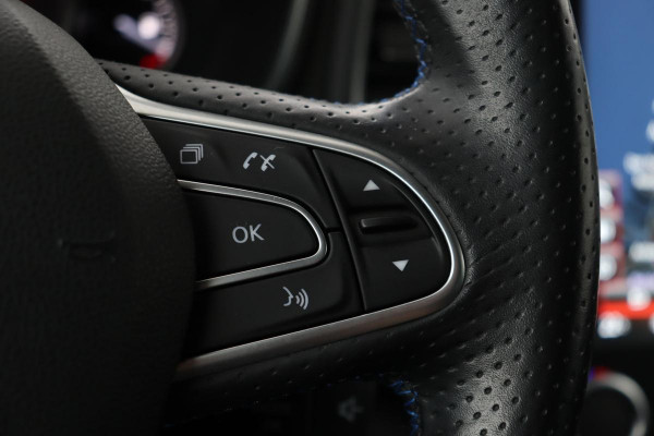 Renault Mégane 1.2 TCe GT-Line | Carplay | Full LED | Keyless | Navigatie | PDC | Sportstoelen | DAB+ | Lane Assist | Bluetooth