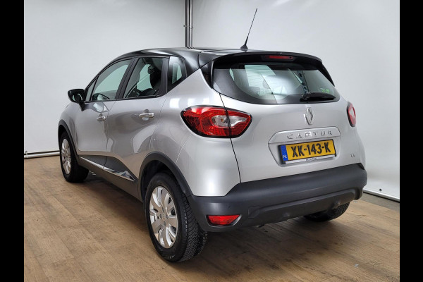 Renault Captur 0.9 TCe Expression | Cruisecontrol | Parkeersensoren | Climate | Navi | Radio met aux | Sportvelgen | Zwart dak