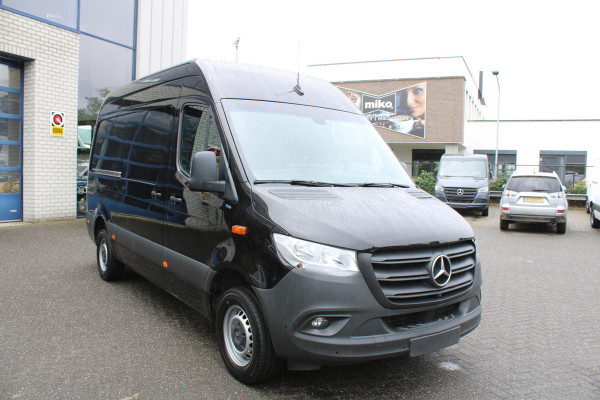 Mercedes-Benz Sprinter 317 CDI L2H2 MBUX met navigatie en 360 graden camera, Geveerde stoel, Etc.