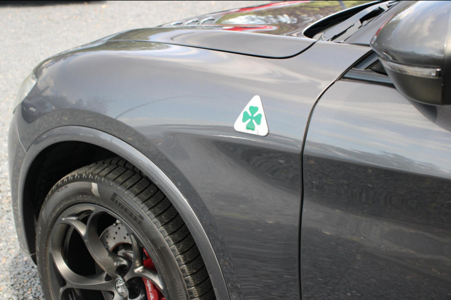Alfa Romeo Stelvio 2.9 V6 AWD Quadrifoglio 510 PK ACC Carbon Harman Kardon 20''